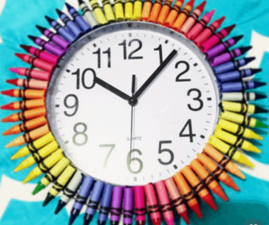 DIY Crayon clock